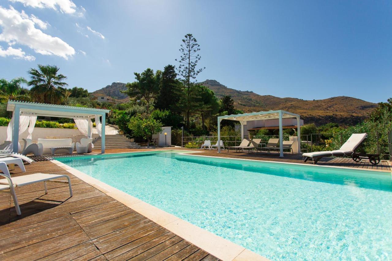 Villa Maria Una Finestra Sul Mare Valderice Bagian luar foto