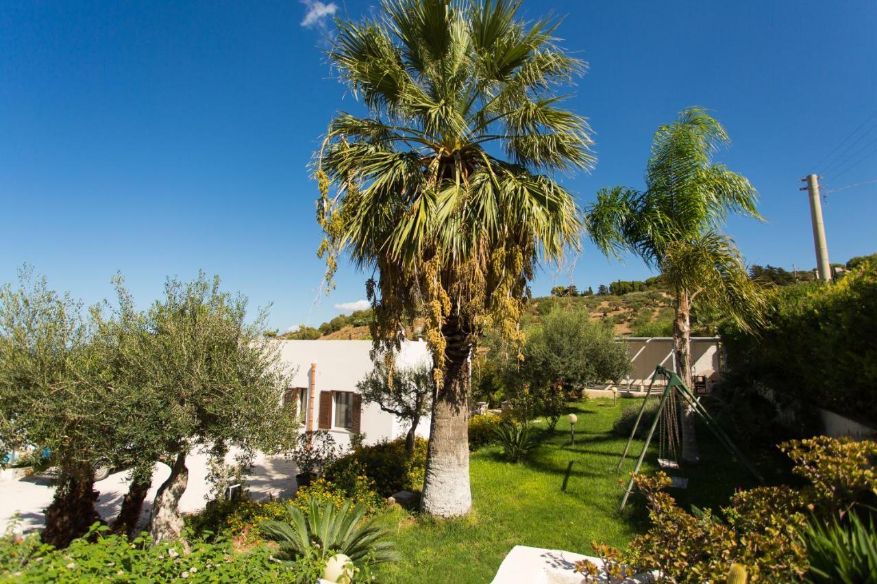 Villa Maria Una Finestra Sul Mare Valderice Bagian luar foto
