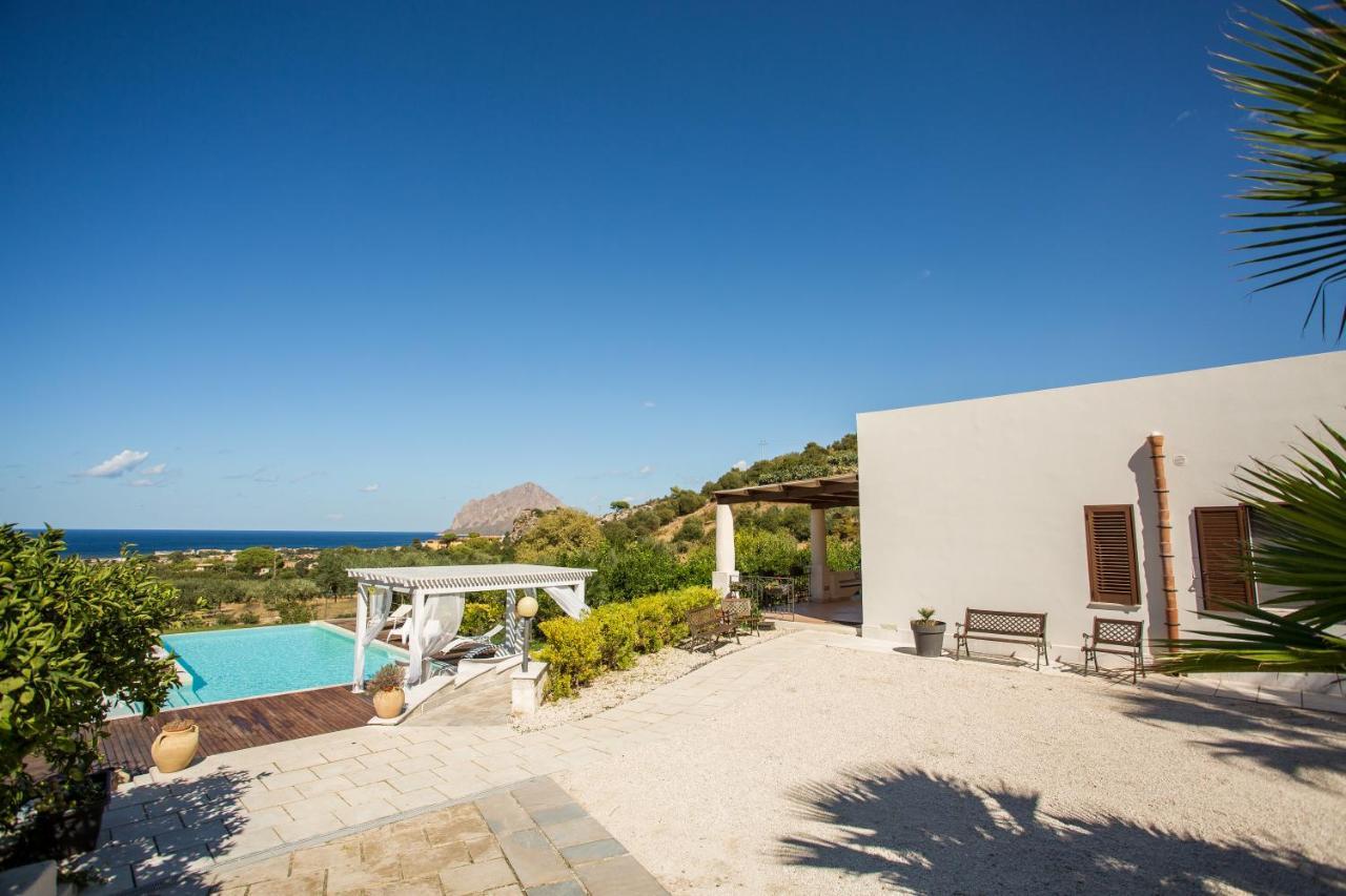 Villa Maria Una Finestra Sul Mare Valderice Bagian luar foto